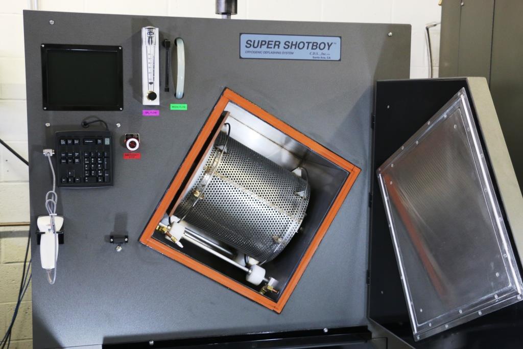 How Does Cryogenic Deflashing Work?