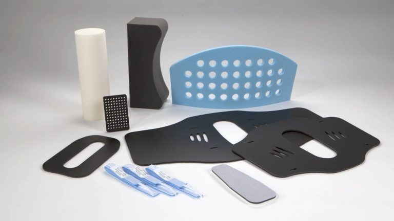 cryogenic deflashing polycell foam